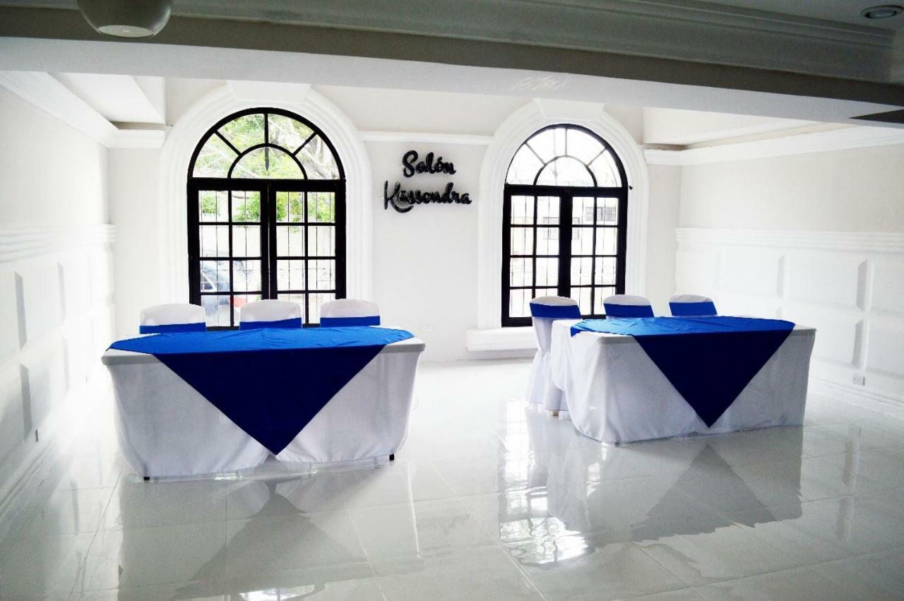 Hotel Villa Antigua San Salvador Bagian luar foto