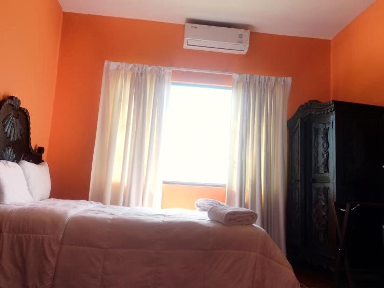 Hotel Villa Antigua San Salvador Bagian luar foto