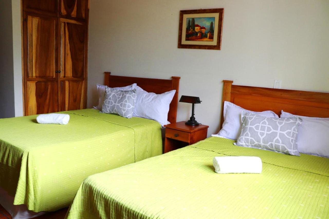Hotel Villa Antigua San Salvador Bagian luar foto