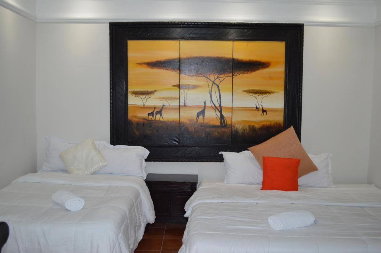 Hotel Villa Antigua San Salvador Bagian luar foto